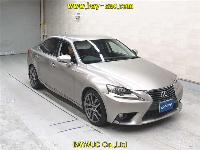 LEXUS IS