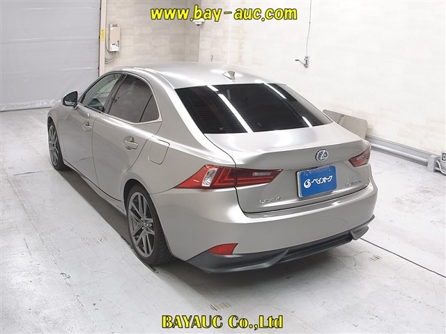 LEXUS IS
