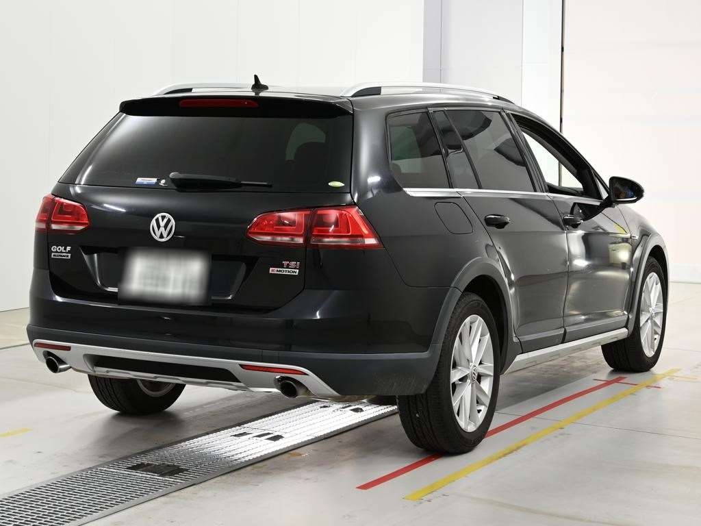 VOLKSWAGEN GOLF ALLTRACK