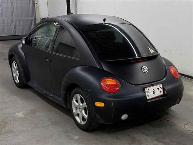 VOLKSWAGEN NEW BEETLE