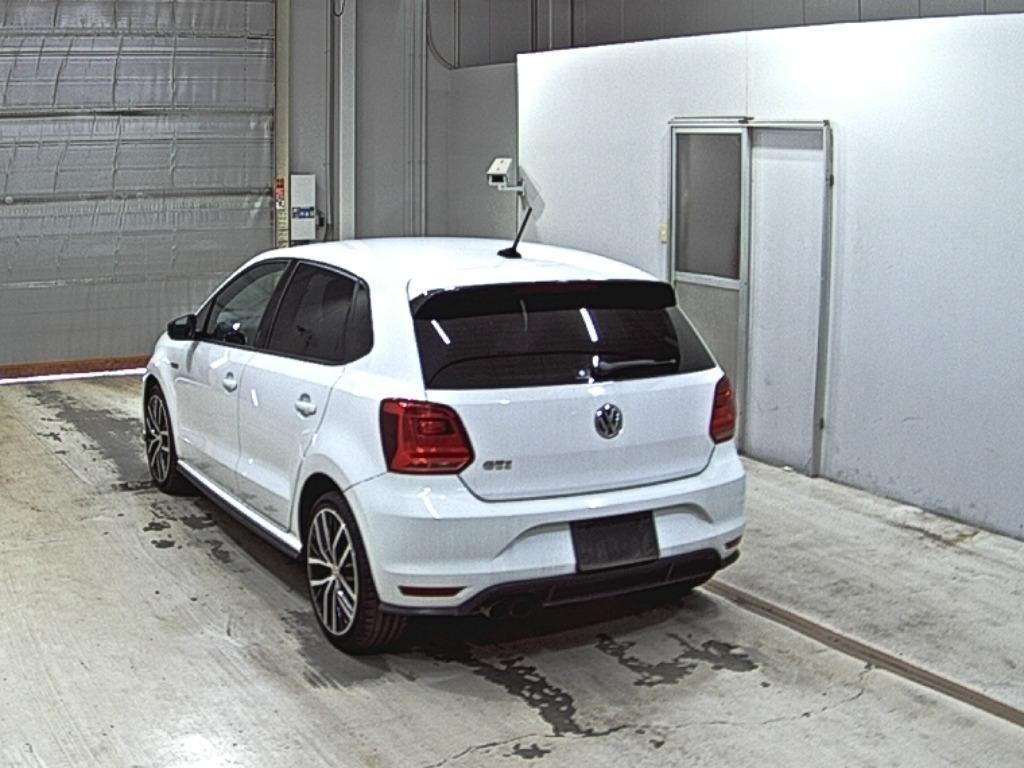 VOLKSWAGEN POLO GTI