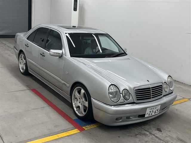 MERCEDES BENZ E CLASS