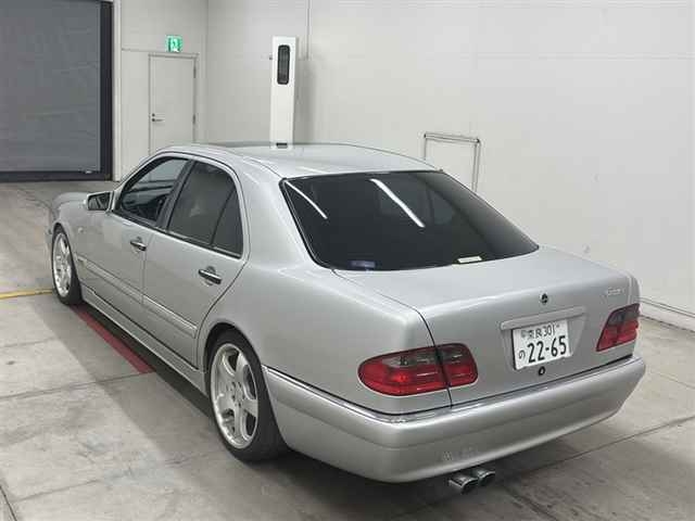 MERCEDES BENZ E CLASS