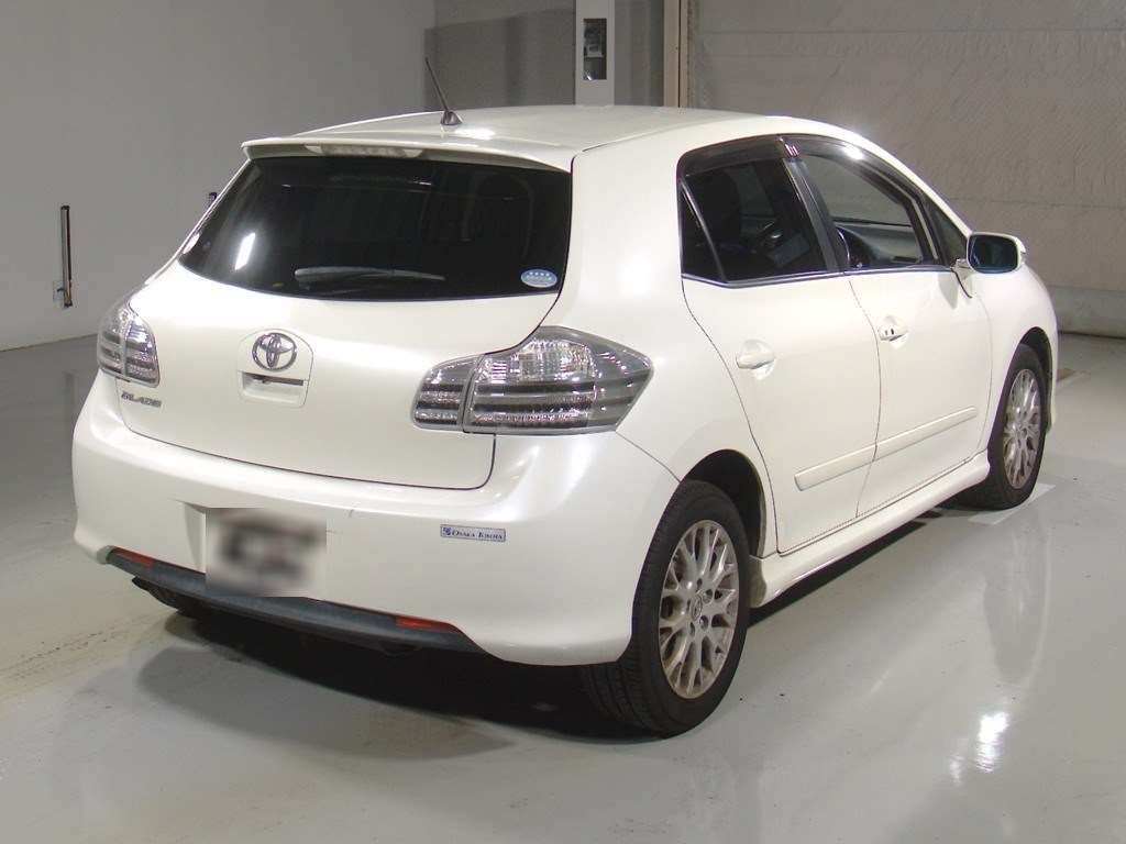 TOYOTA BLADE