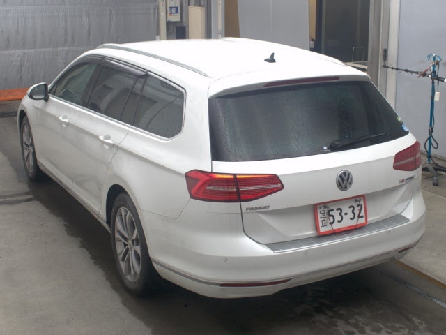 VOLKSWAGEN PASSAT WAGON