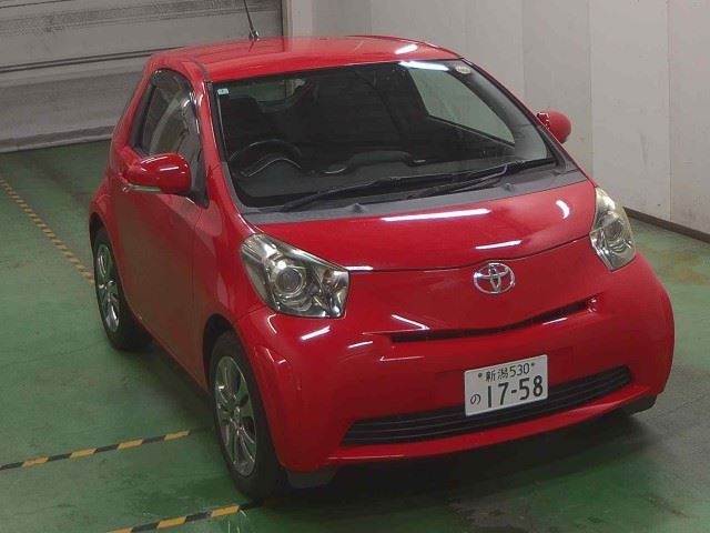 TOYOTA IQ