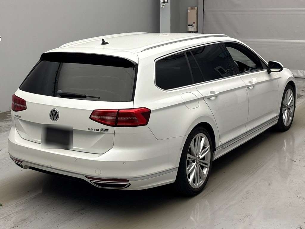 VOLKSWAGEN PASSAT VARIANT