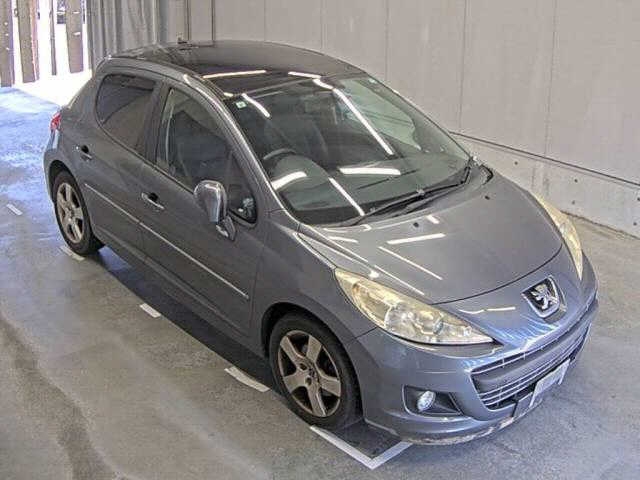 PEUGEOT 207