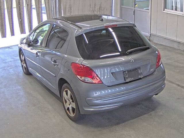 PEUGEOT 207
