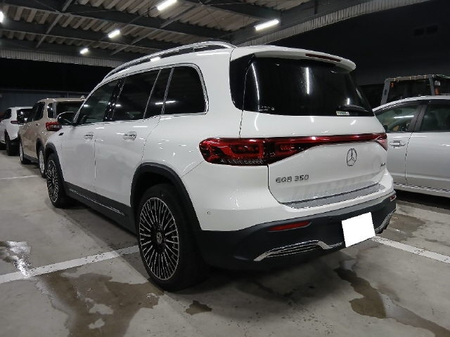 MERCEDES BENZ EQB