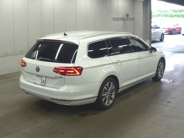 VOLKSWAGEN PASSAT VARIANT