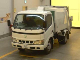 TOYOTA DYNA