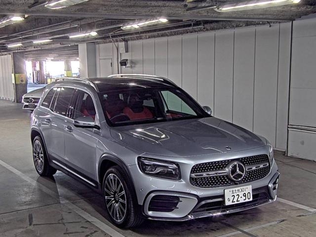MERCEDES BENZ GLB