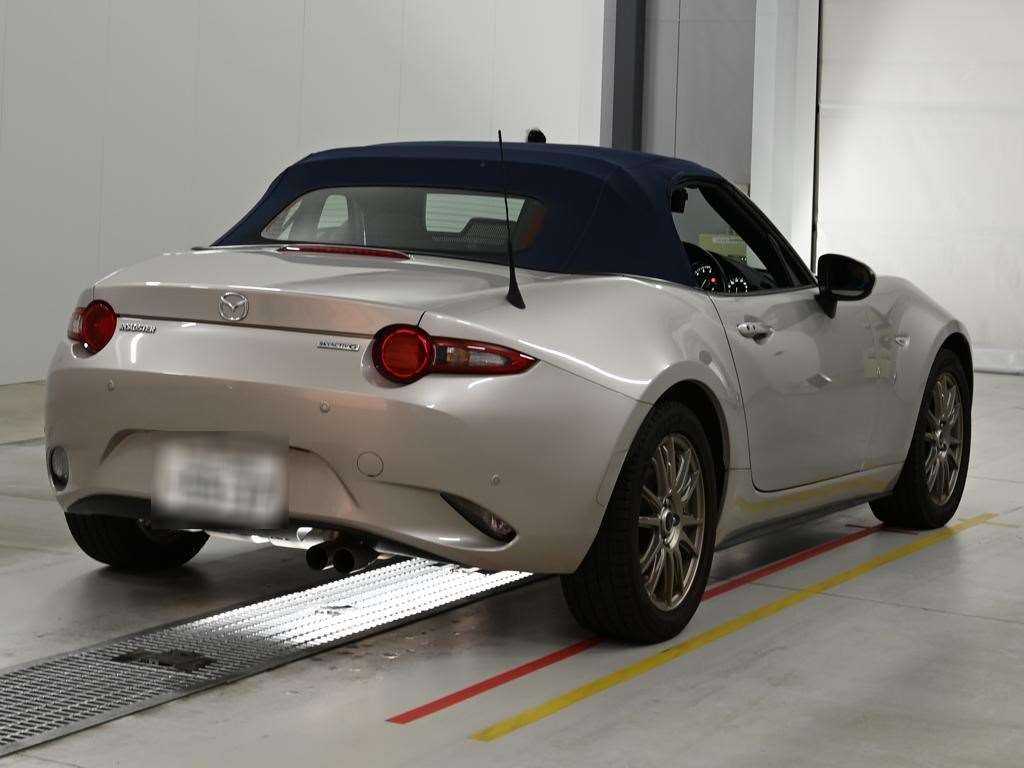 MAZDA ROADSTER