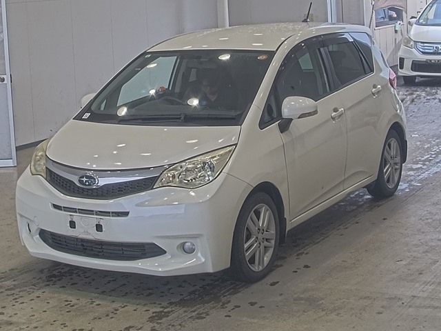 SUBARU TREZIA
