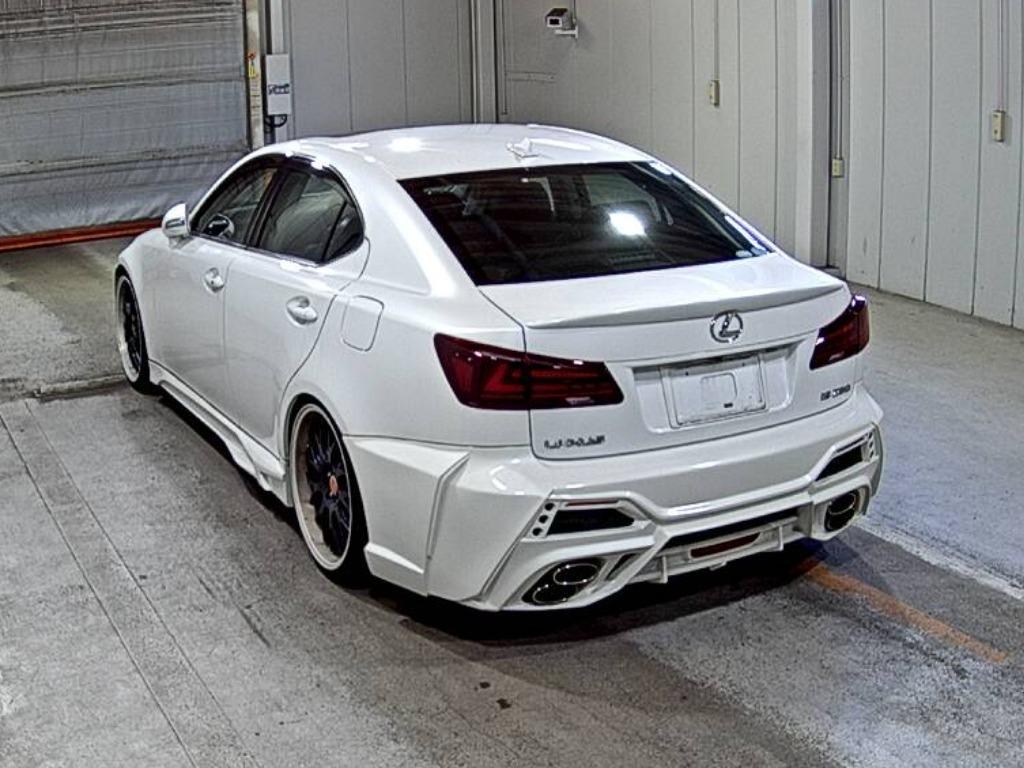 LEXUS IS