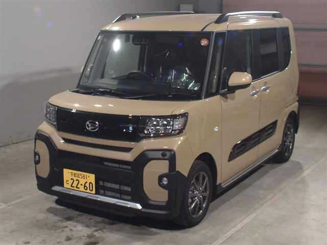 DAIHATSU TANTO FUN CROSS