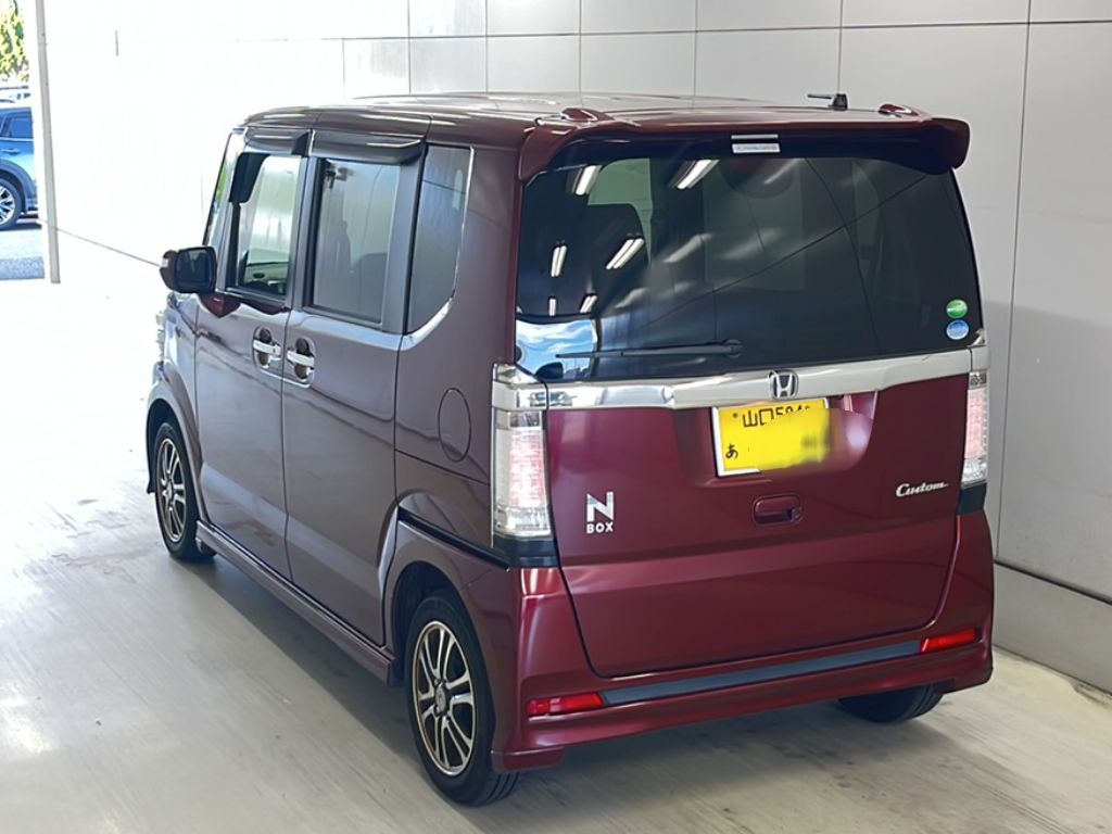 HONDA N BOX CUSTOM