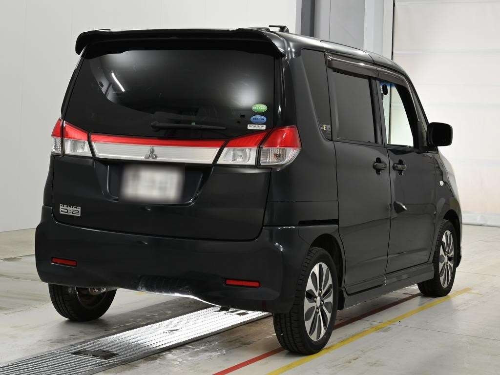 MITSUBISHI DELICA D:2