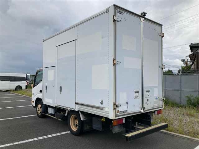 TOYOTA DYNA