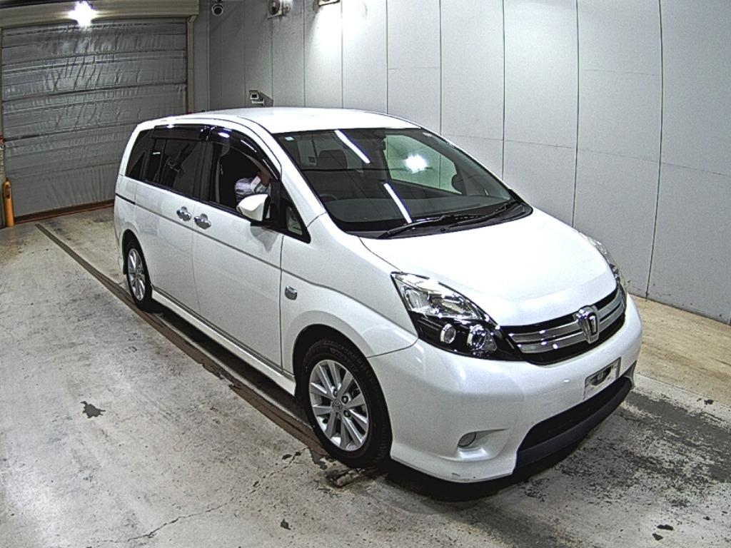 TOYOTA ISIS