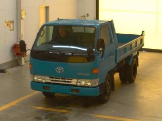 TOYOTA DYNA