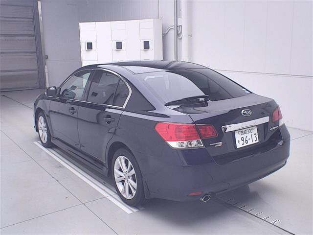 SUBARU LEGACY B4