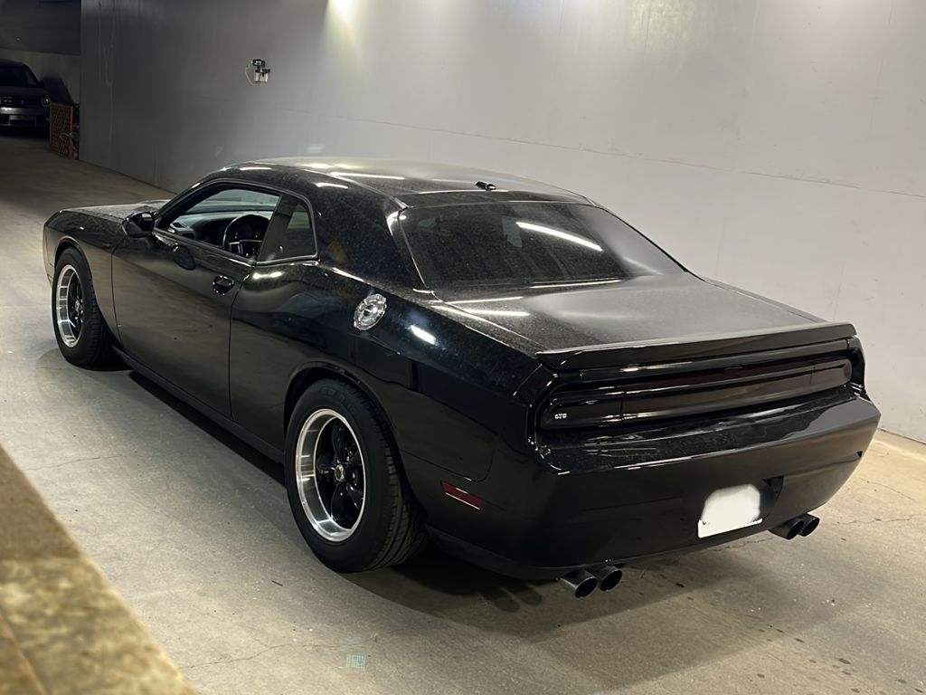 CHRYSLER CHALLENGE .