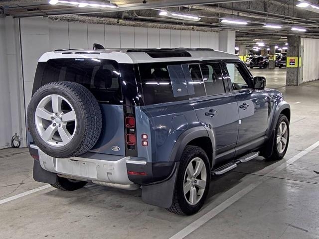 LAND ROVER DEFENDER