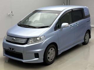 HONDA FREED SPIKE HYBRID