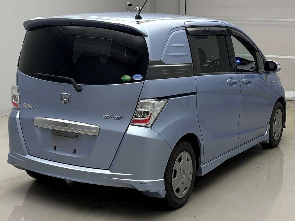 HONDA FREED SPIKE HYBRID