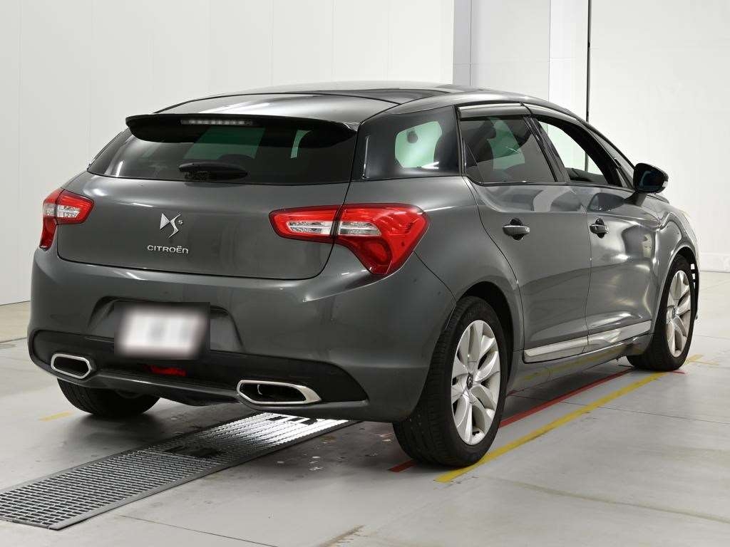 CITROEN DS5