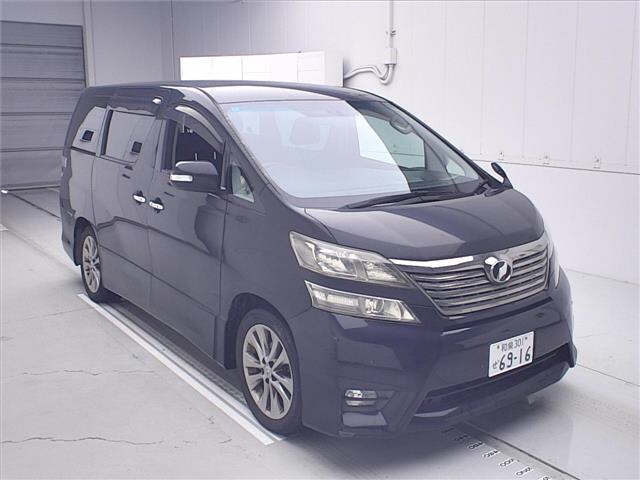 TOYOTA VELLFIRE