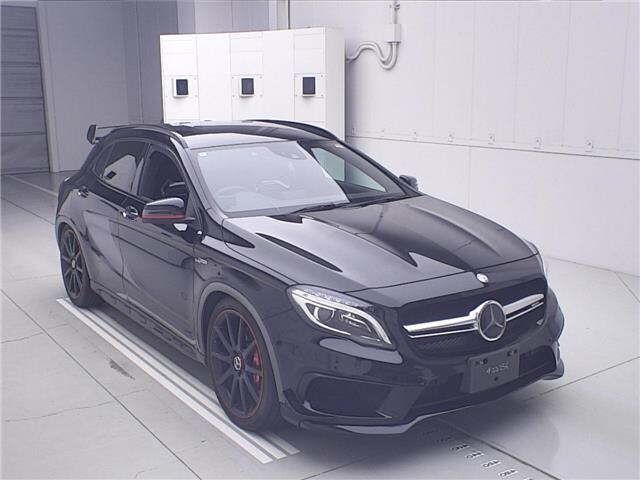 MERCEDES BENZ AMG GLA
