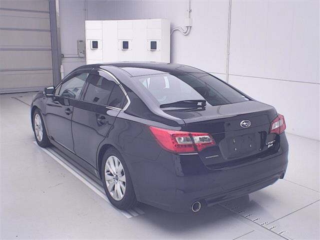 SUBARU LEGACY B4