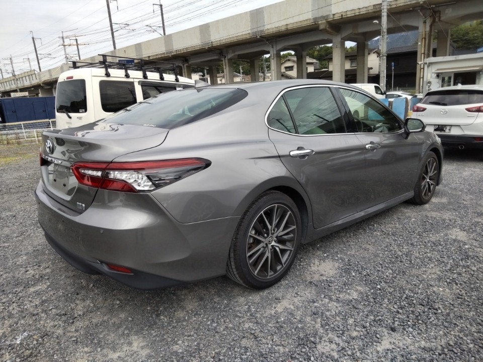 TOYOTA CAMRY