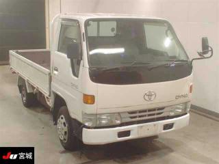 TOYOTA DYNA