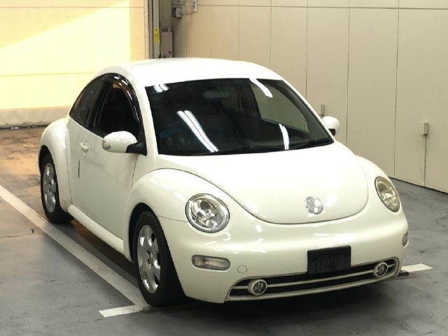 VOLKSWAGEN BEETLE