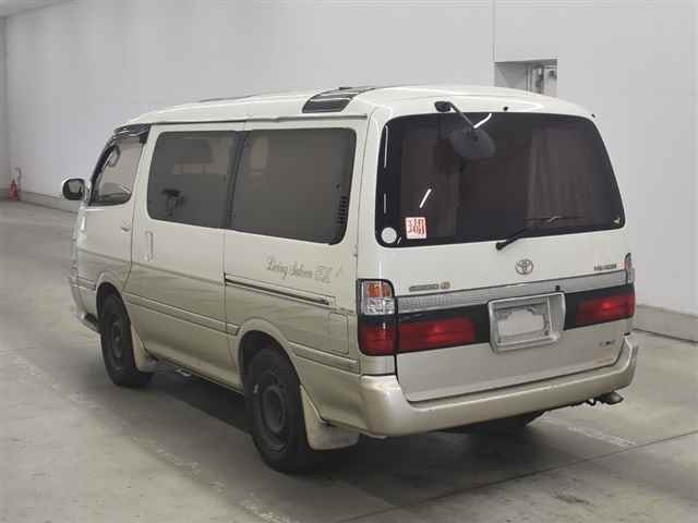 TOYOTA HIACE WAGON