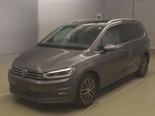 VOLKSWAGEN GOLF TOURAN