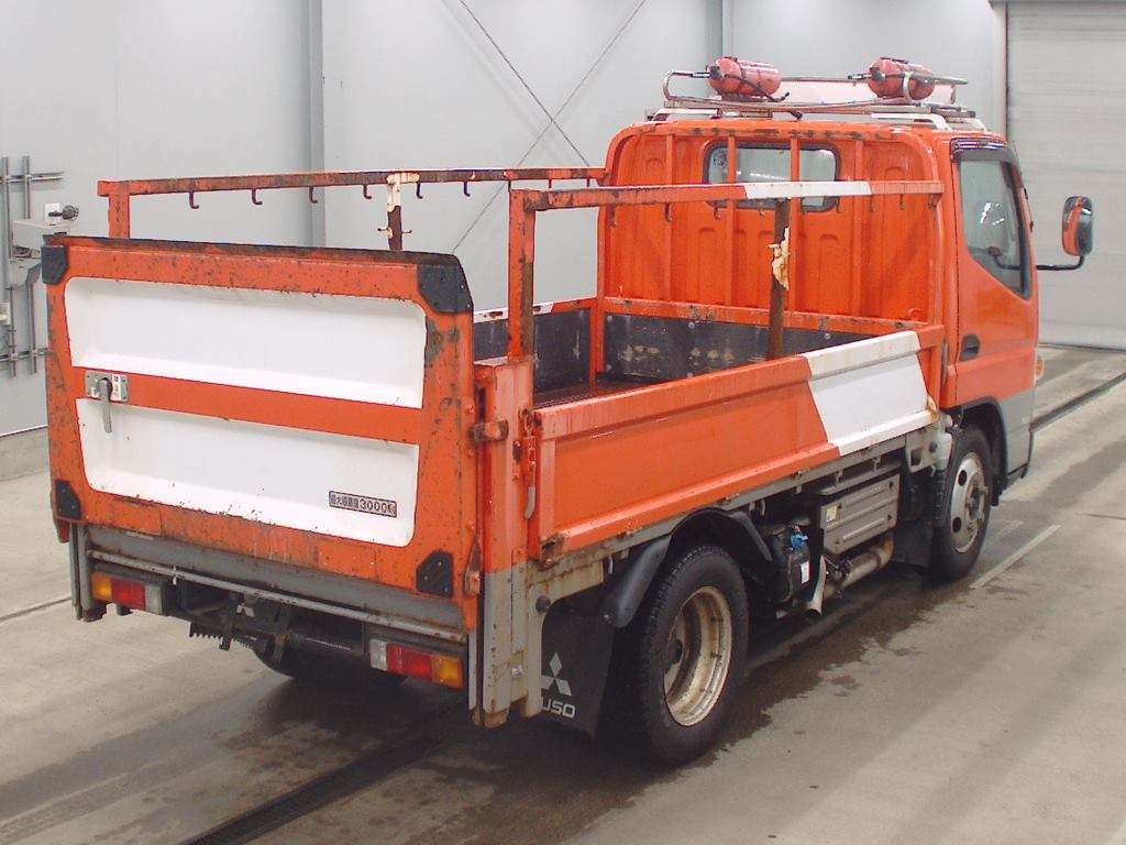 MITSUBISHI CANTER