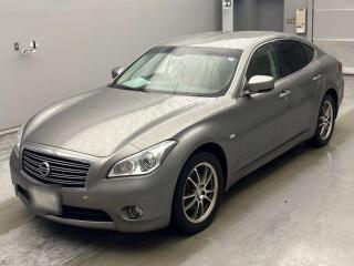 NISSAN FUGA