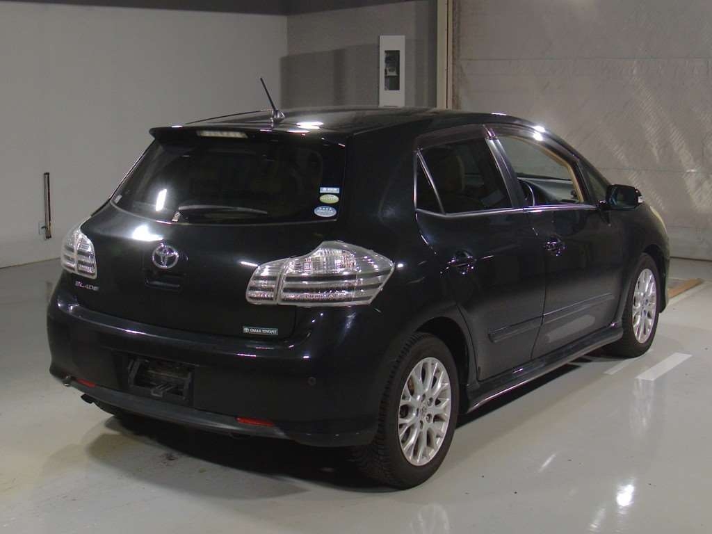 TOYOTA BLADE