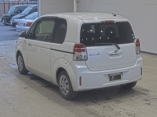TOYOTA SPADE