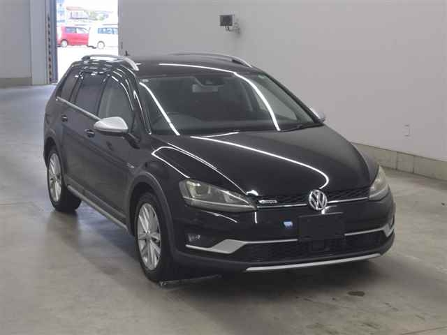 VOLKSWAGEN GOLF ALLTRACK