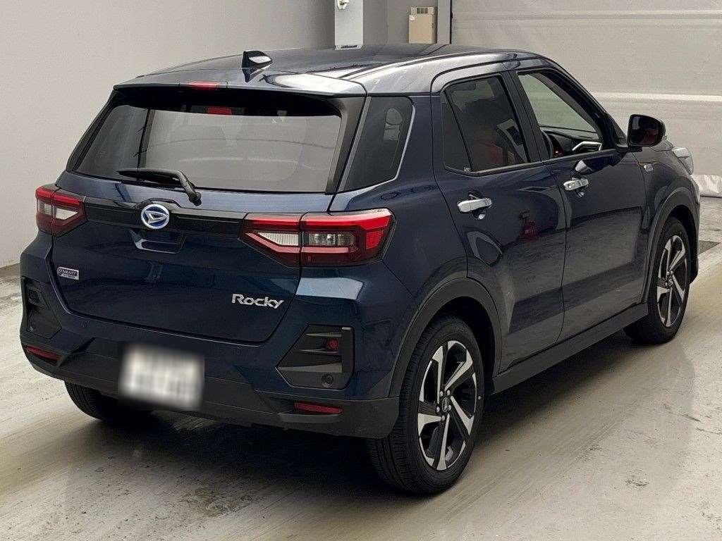 DAIHATSU ROCKY