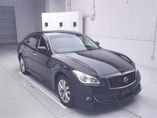 NISSAN FUGA