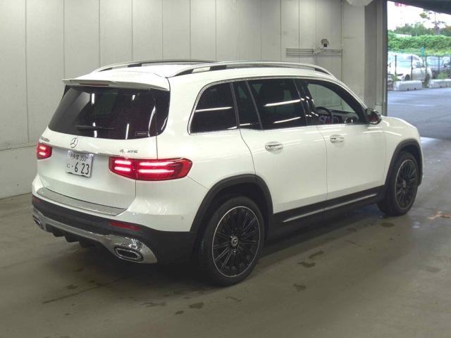 MERCEDES BENZ GLB