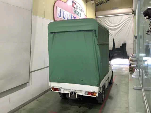 NISSAN CLIPPER TRUCK
