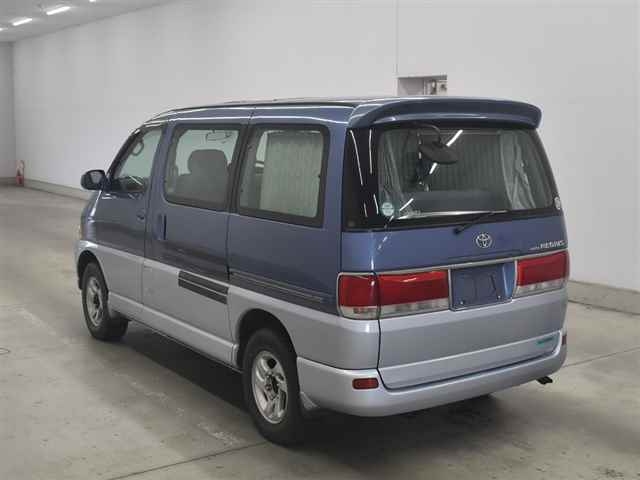 TOYOTA HIACE REGIUS
